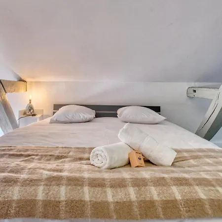 Appartement Derriere Les Vitraux *